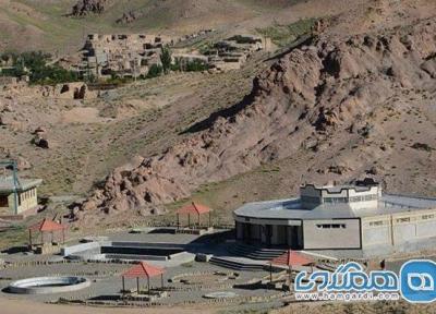 چشمه آب ترش سربیشه یکی از دیدنی های استان خراسان جنوبی است