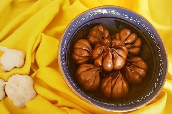 طرز تهیه سیر ترشی به روش های مختلف (انتخاب اول دیزی بازها) طرز تهیه سیر ترشی به روش های مختلف (انتخاب اول دیزی بازها)